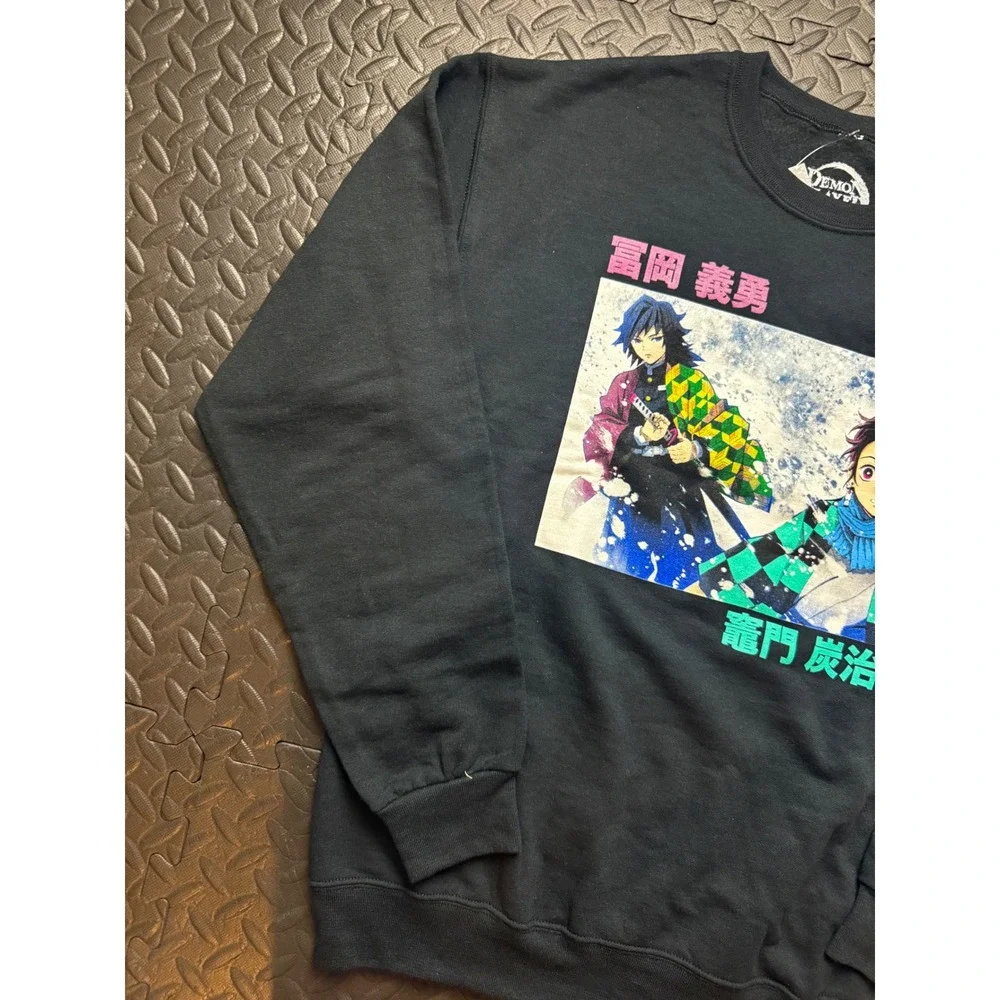 Demon Slayer Tanjiro Giyu Graphic Sweatshirt Black Crewneck Anime Mens Med NWT